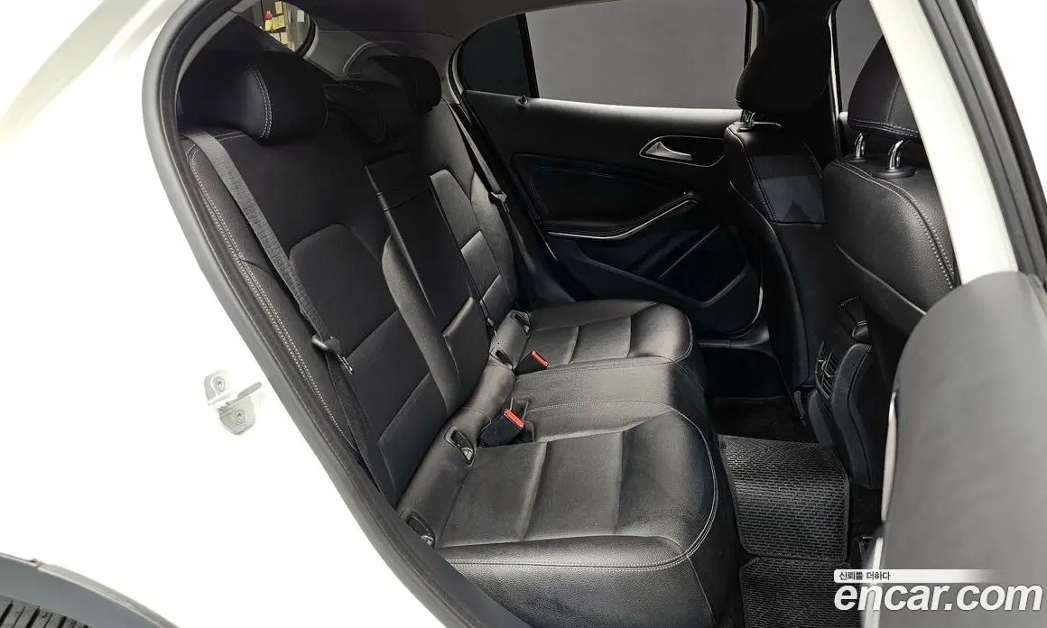 Mercedes-Benz GLA-Class 2017 2.1 автомат (гидро), фото 11