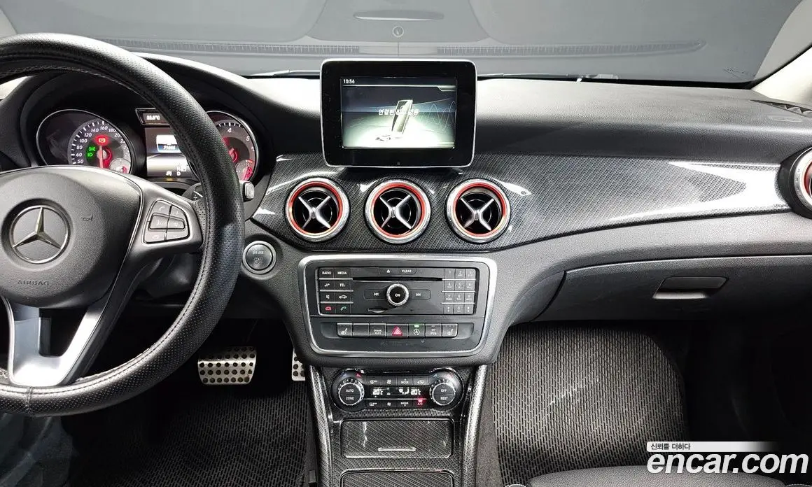 Mercedes-Benz GLA-Class 2017 2.1 автомат (гидро), фото 13