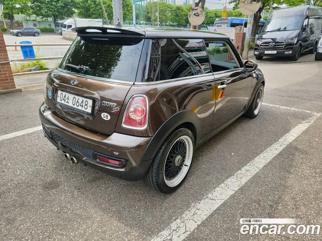Mini Cooper 2012 2.0 автомат (гидро), миниатюра 2