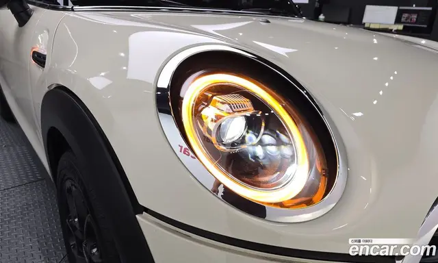 Mini Cooper 2021 1.5 автомат (гидро), миниатюра 7