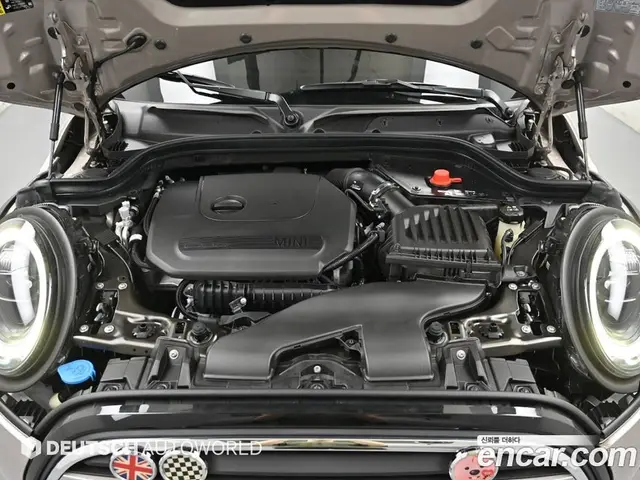 Mini Cooper 2023 1.5 автомат (гидро), миниатюра 6