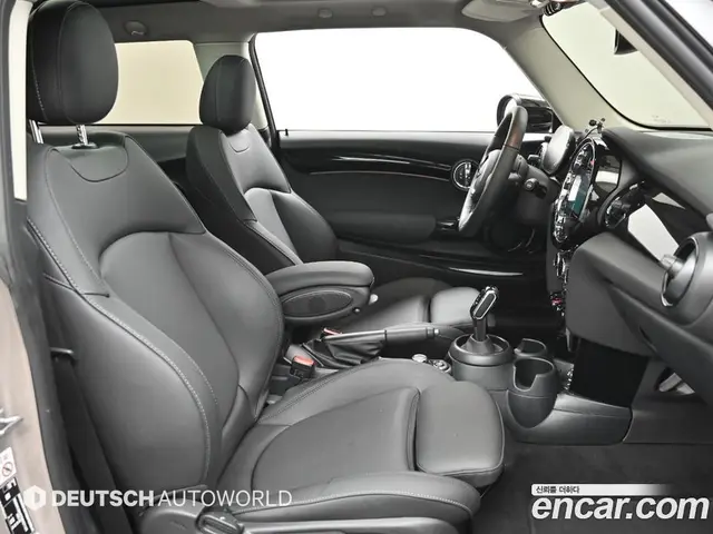 Mini Cooper 2023 1.5 автомат (гидро), миниатюра 10