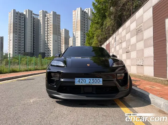 Porsche Macan 2025 автомат (гидро), миниатюра 3