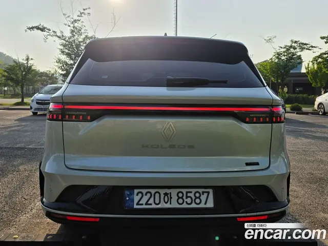 Renault (Samsung) Grand Koleos 2024 1.5 автомат (гидро), миниатюра 5
