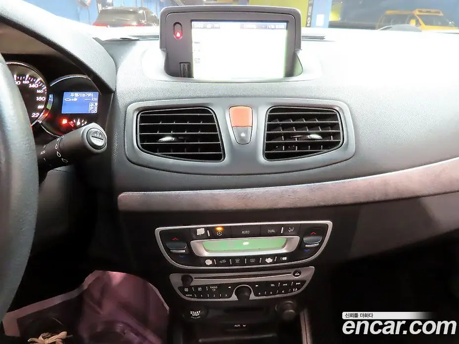 Renault (Samsung) SM3 2010 1.6 автомат (гидро), фото 16