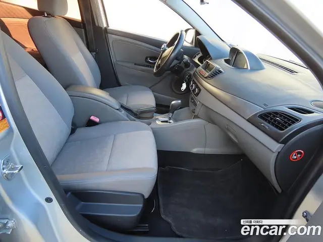 Renault (Samsung) SM3 2011 1.6 автомат (гидро), миниатюра 7 Renault (Samsung) SM3 2011 1.6 автомат (гидро), миниатюра 7