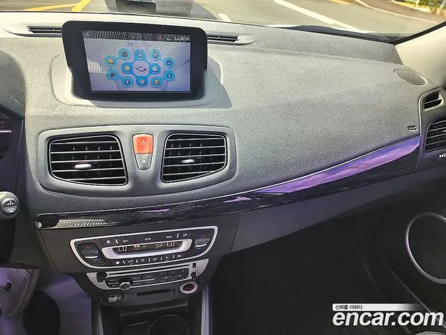Renault (Samsung) SM3 2015 1.6 автомат (гидро), миниатюра 8