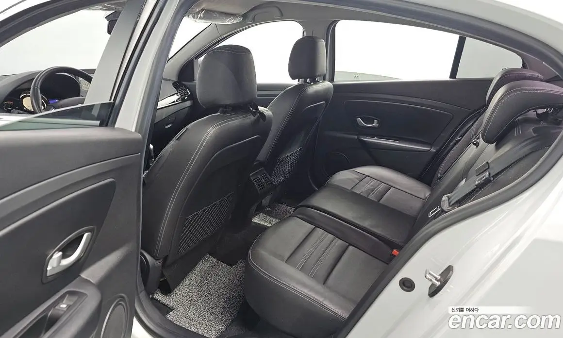 Renault (Samsung) SM3 2017 0.1 автомат (гидро), фото 12