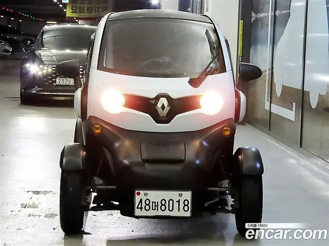 Renault (Samsung) Twizy 2019 автомат (вариатор), миниатюра 2