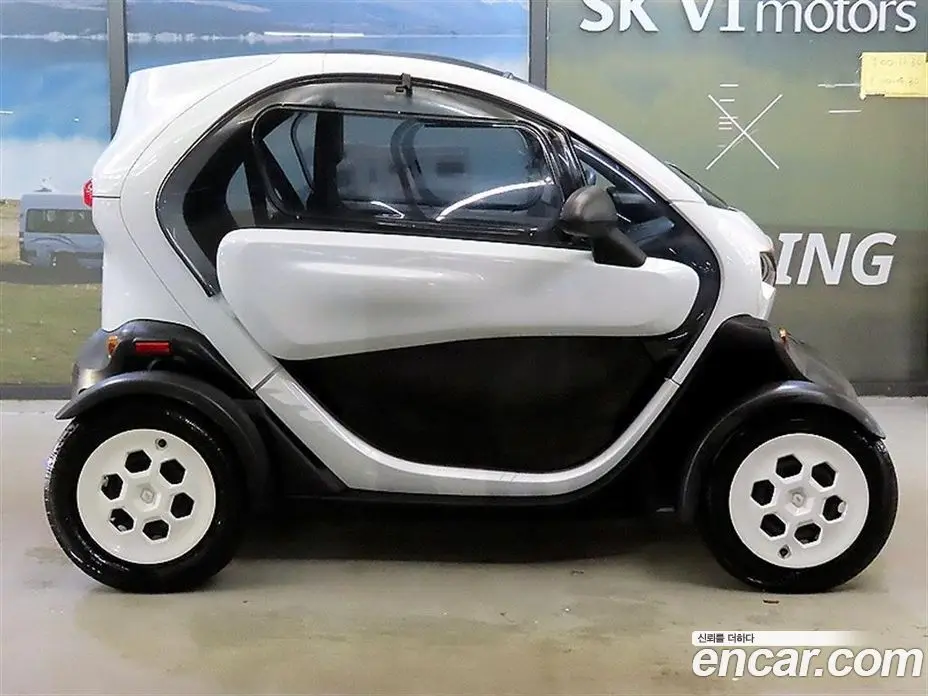 Renault (Samsung) Twizy 2019 автомат (вариатор), фото 3