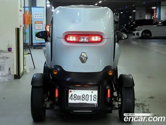 Renault (Samsung) Twizy 2019 автомат (вариатор), миниатюра 5
