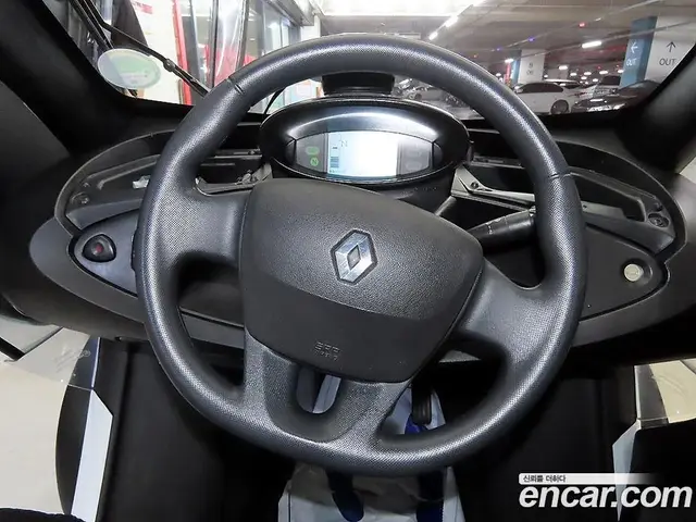 Renault (Samsung) Twizy 2019 автомат (вариатор), миниатюра 7