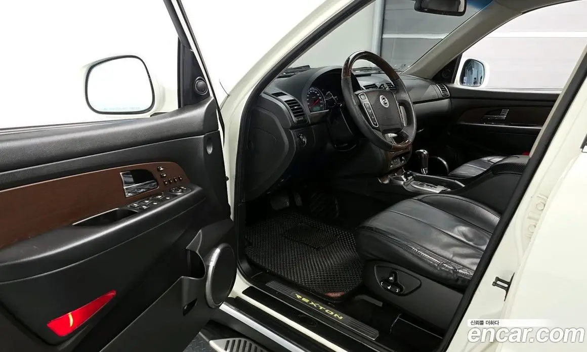 SsangYong Rexton 2013 2.0 автомат (гидро), фото 13