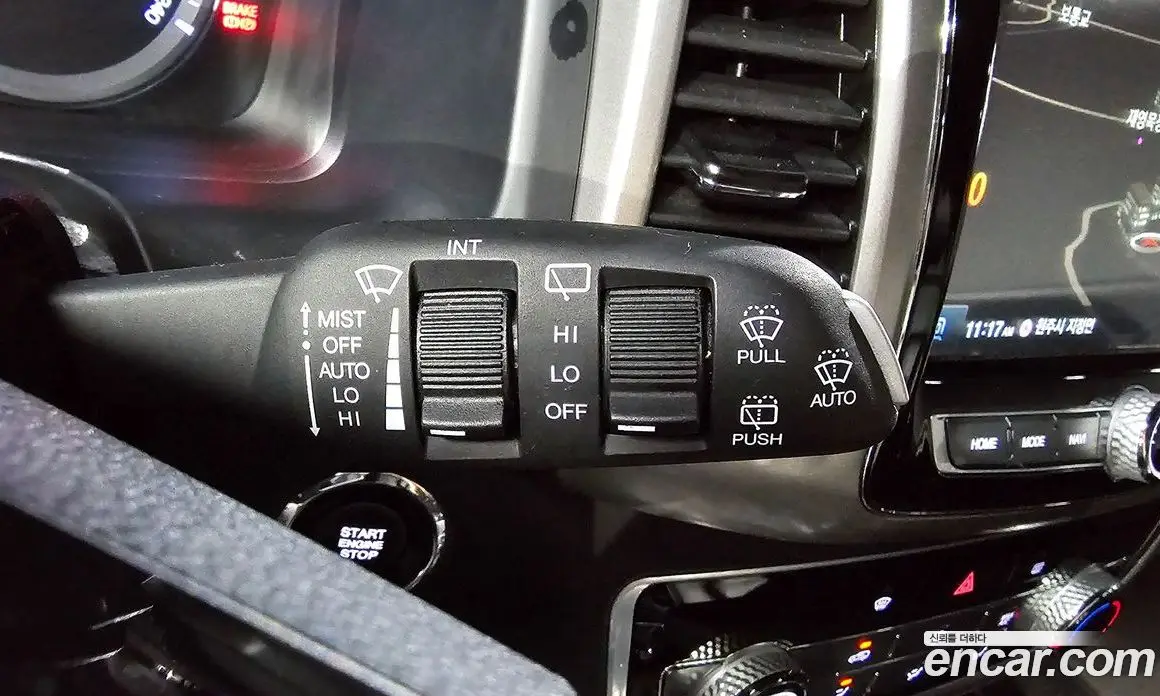 SsangYong Rexton 2018 2.2 автомат (гидро), фото 27