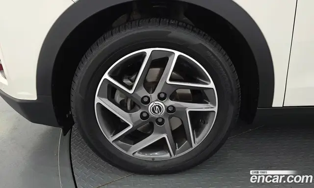 SsangYong TIBOLI 2022 1.5 автомат (гидро), миниатюра 5