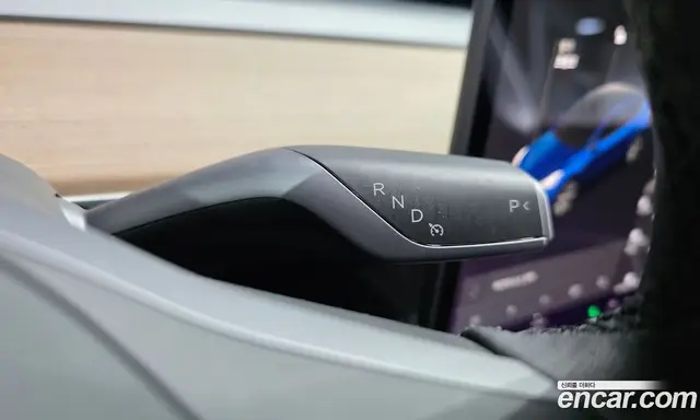 Tesla Model Y 2021 автомат (гидро), миниатюра 12