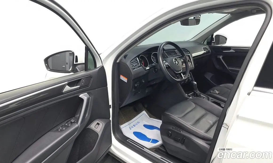 Volkswagen Tiguan 2020 2.0 автомат (гидро), фото 10