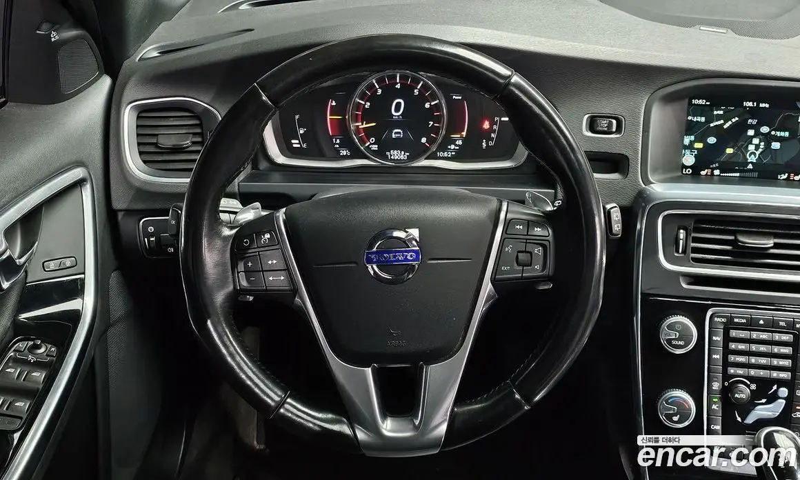 Volvo V60 2016 2.5 автомат (гидро), фото 13