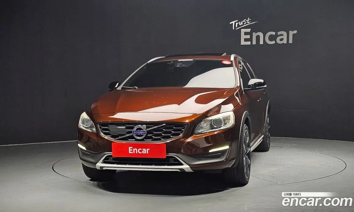 Volvo V60 2016 2.5 автомат (гидро), фото 3