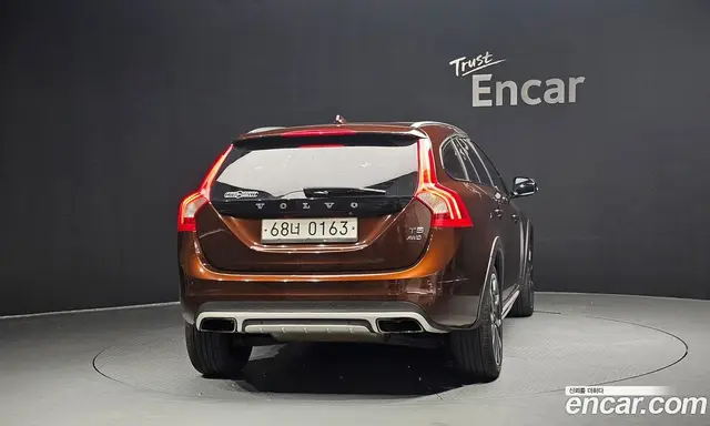 Volvo V60 2016 2.5 автомат (гидро), миниатюра 4
