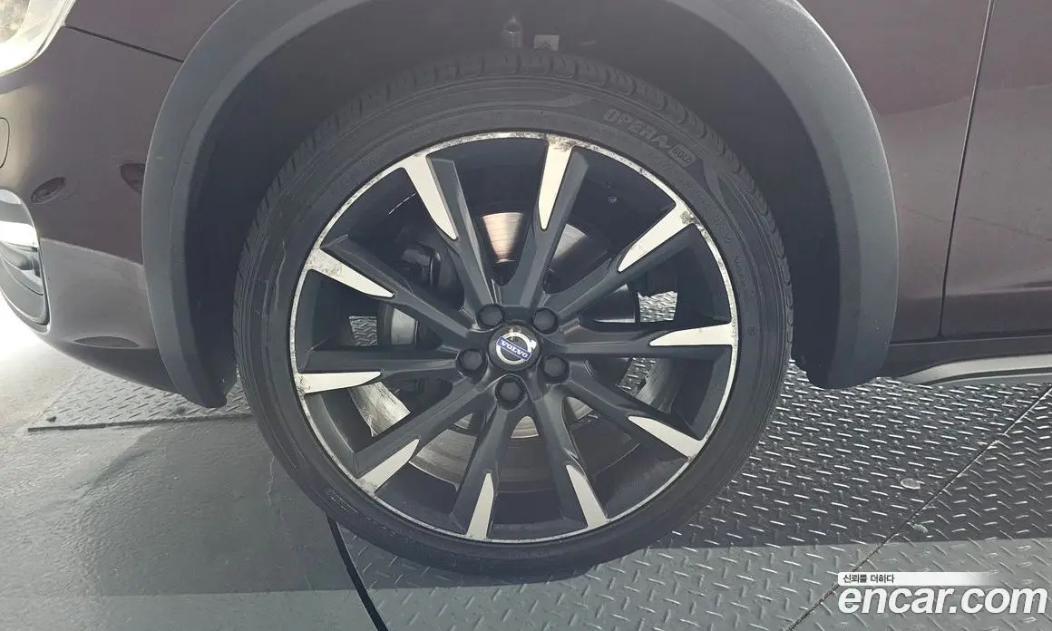 Volvo V60 2016 2.5 автомат (гидро), фото 5