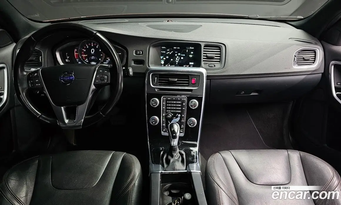 Volvo V60 2016 2.5 автомат (гидро), фото 7