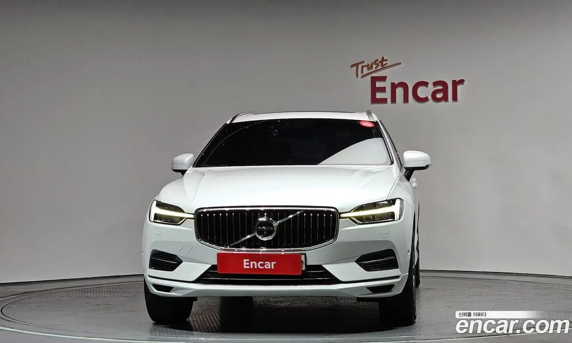 Volvo XC60 2019 2.0 автомат (гидро), фото 3