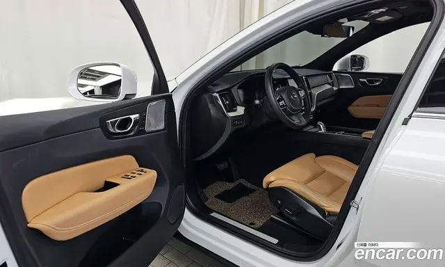 Volvo XC60 2019 2.0 автомат (гидро), миниатюра 10