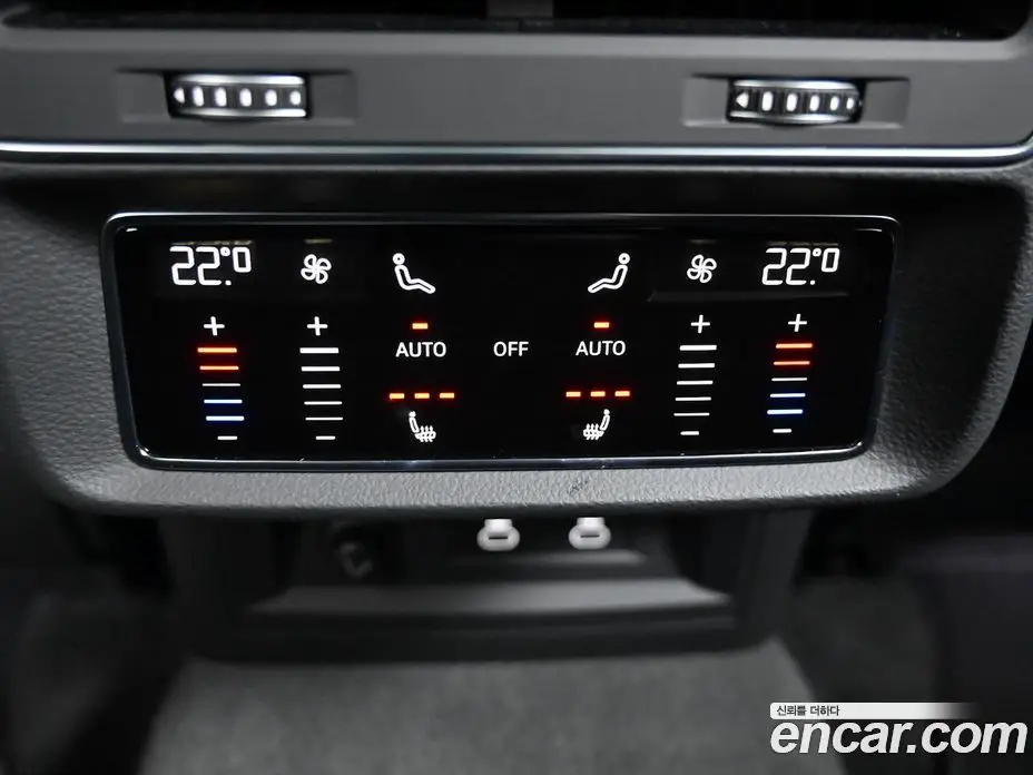 Audi Q8 2023 3.0 автомат (гидро), фото 18