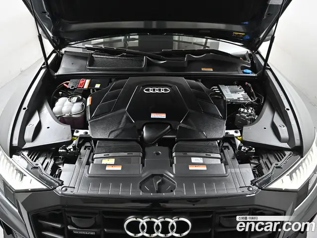 Audi Q8 2023 3.0 автомат (гидро), миниатюра 6