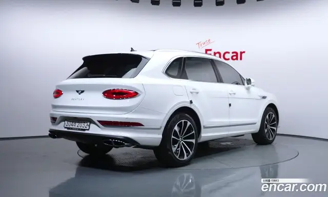 Bentley Bentayga 2024 4.0 автомат (гидро), миниатюра 2 Bentley Bentayga 2024 4.0 автомат (гидро), миниатюра 2