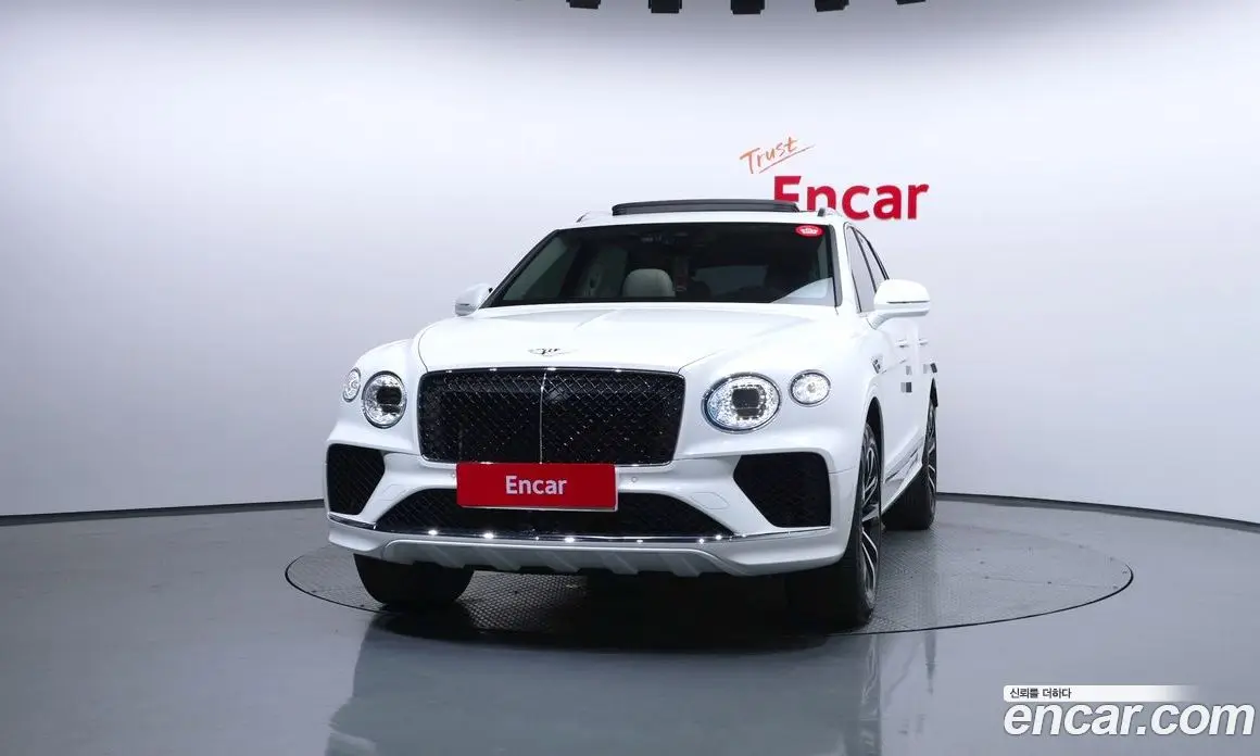 Bentley Bentayga 2024 4.0 автомат (гидро), фото 3 Bentley Bentayga 2024 4.0 автомат (гидро), фото 3