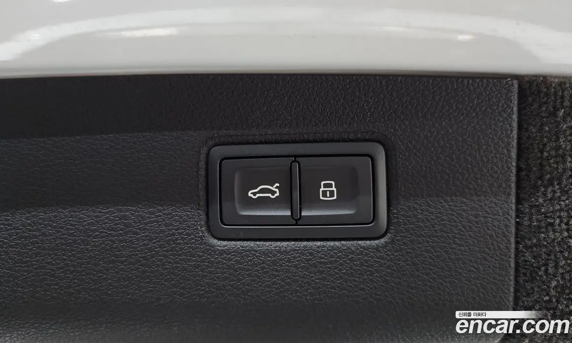 Bentley Bentayga 2024 4.0 автомат (гидро), фото 23 Bentley Bentayga 2024 4.0 автомат (гидро), фото 23