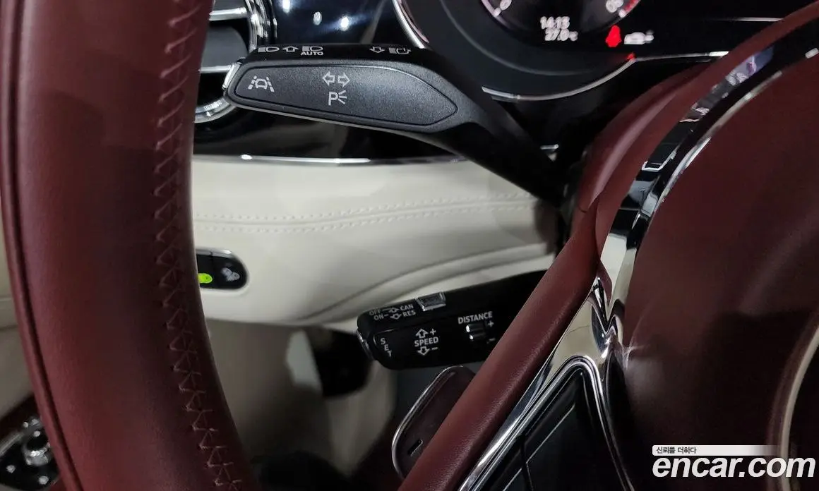 Bentley Bentayga 2024 4.0 автомат (гидро), фото 30 Bentley Bentayga 2024 4.0 автомат (гидро), фото 30
