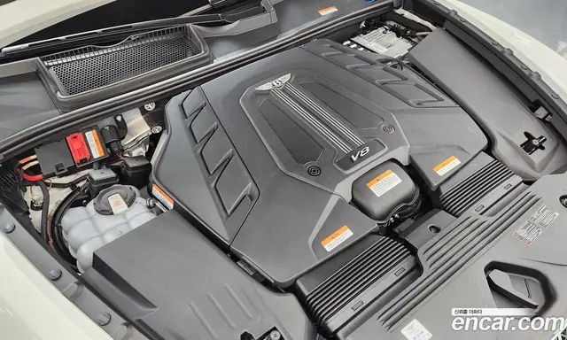 Bentley Bentayga 2024 4.0 автомат (гидро), миниатюра 6 Bentley Bentayga 2024 4.0 автомат (гидро), миниатюра 6