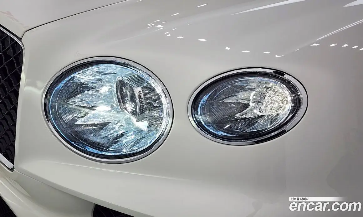 Bentley Bentayga 2024 4.0 автомат (гидро), фото 8 Bentley Bentayga 2024 4.0 автомат (гидро), фото 8