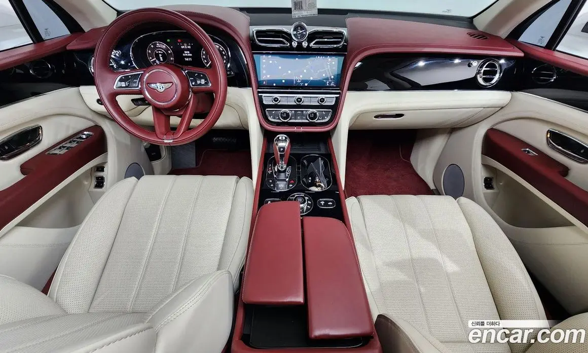 Bentley Bentayga 2024 4.0 автомат (гидро), фото 10 Bentley Bentayga 2024 4.0 автомат (гидро), фото 10