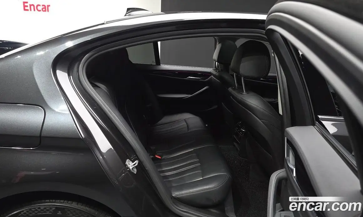 BMW 5 серия 2019 2.0 автомат (гидро), фото 17