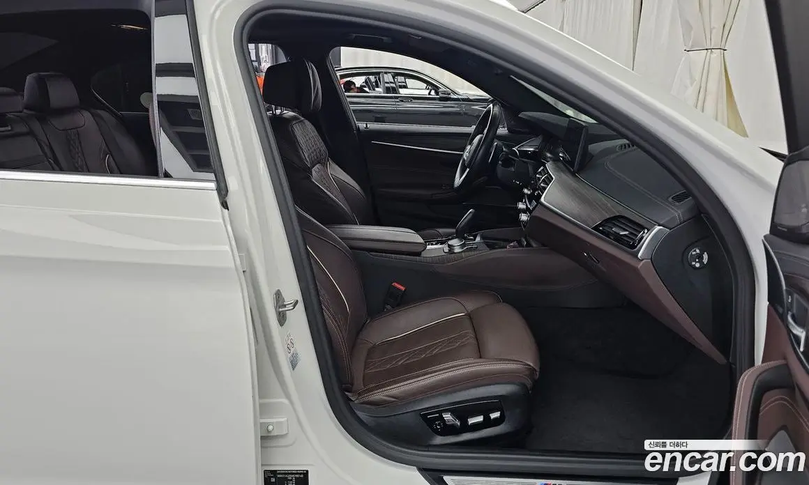 BMW 5 серия 2021 2.0 автомат (гидро), фото 17