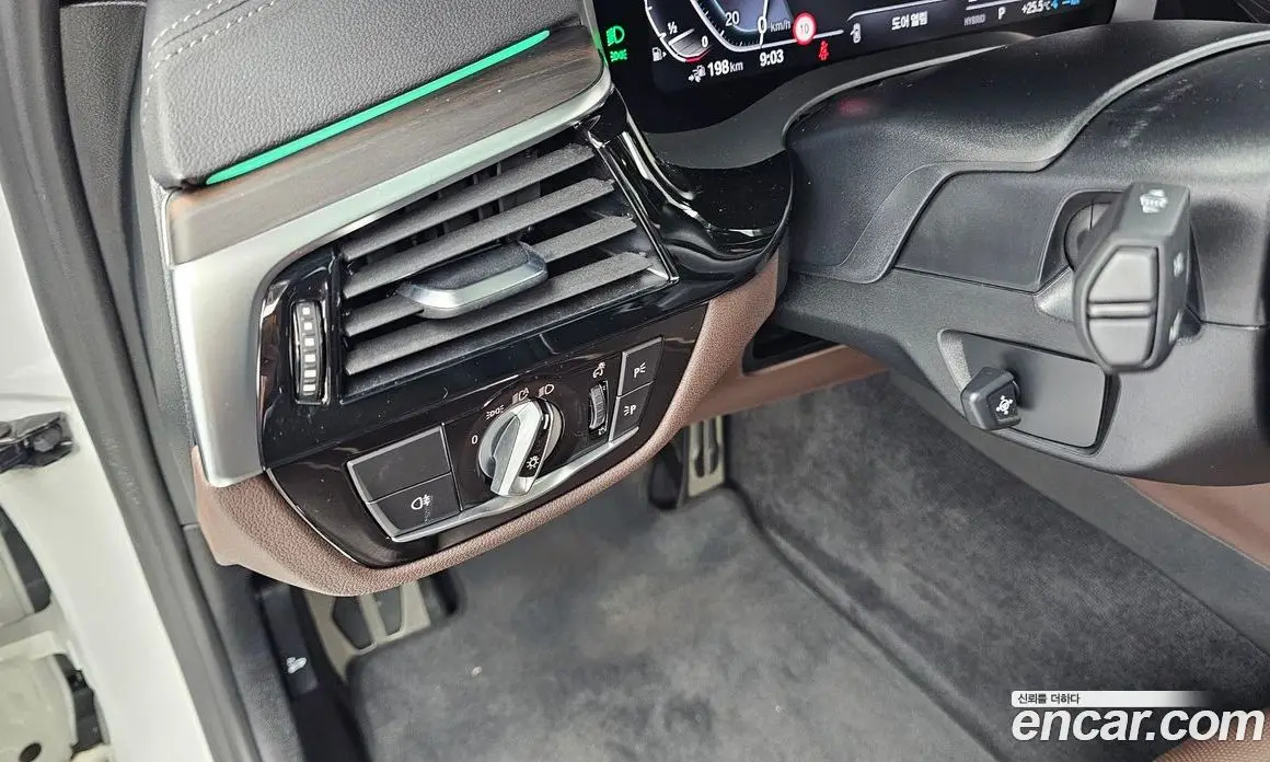 BMW 5 серия 2021 2.0 автомат (гидро), фото 31