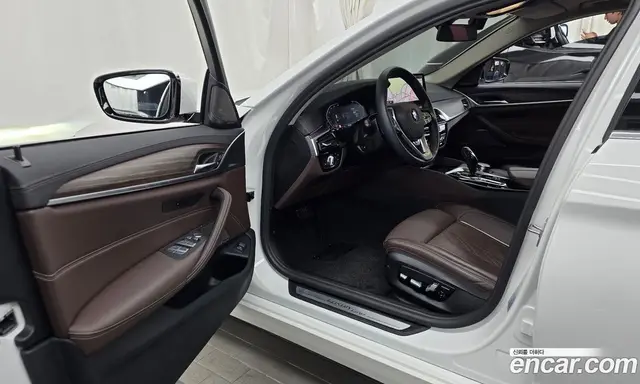 BMW 5 серия 2023 2.0 автомат (гидро), миниатюра 10