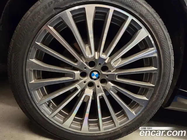 BMW X7 2021 3.0 автомат (гидро), миниатюра 7