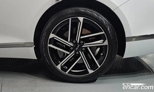 Genesis G80 2026 2.5 автомат (гидро), миниатюра 6