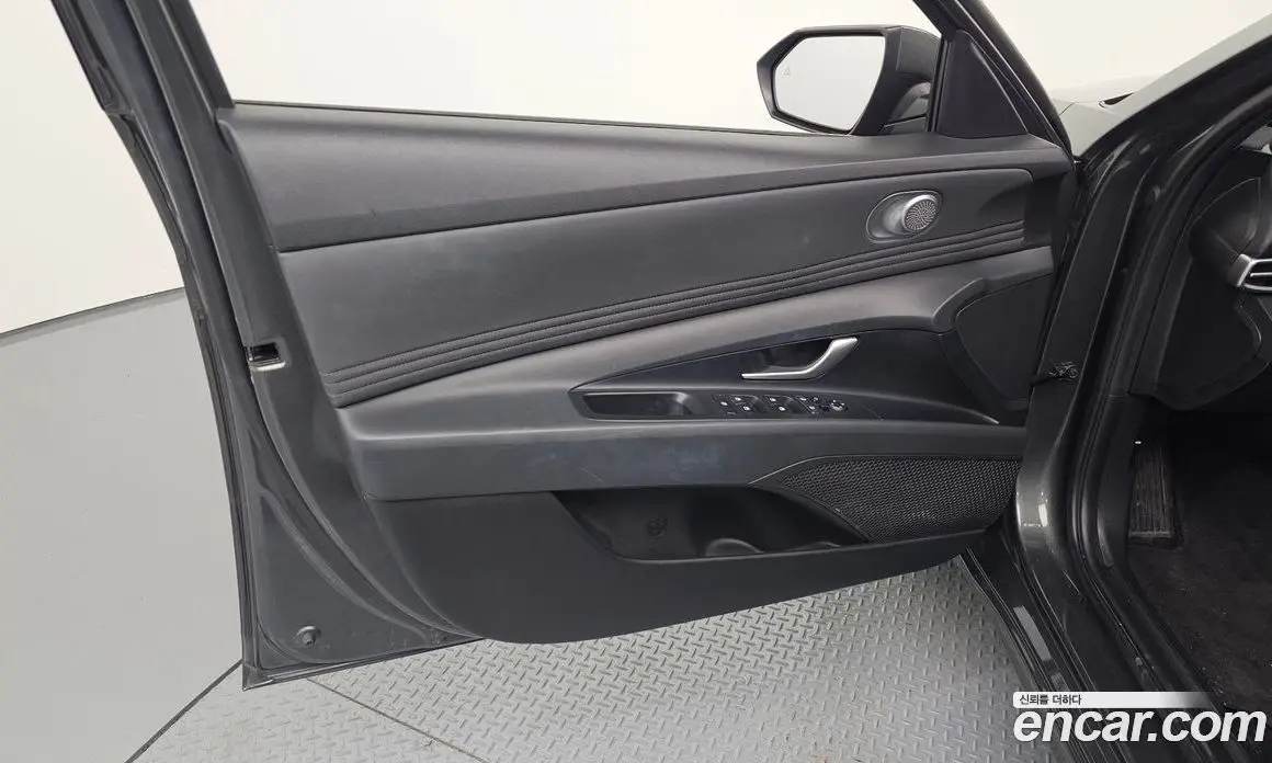 Hyundai Avante 2020 1.6 автомат (гидро), фото 14