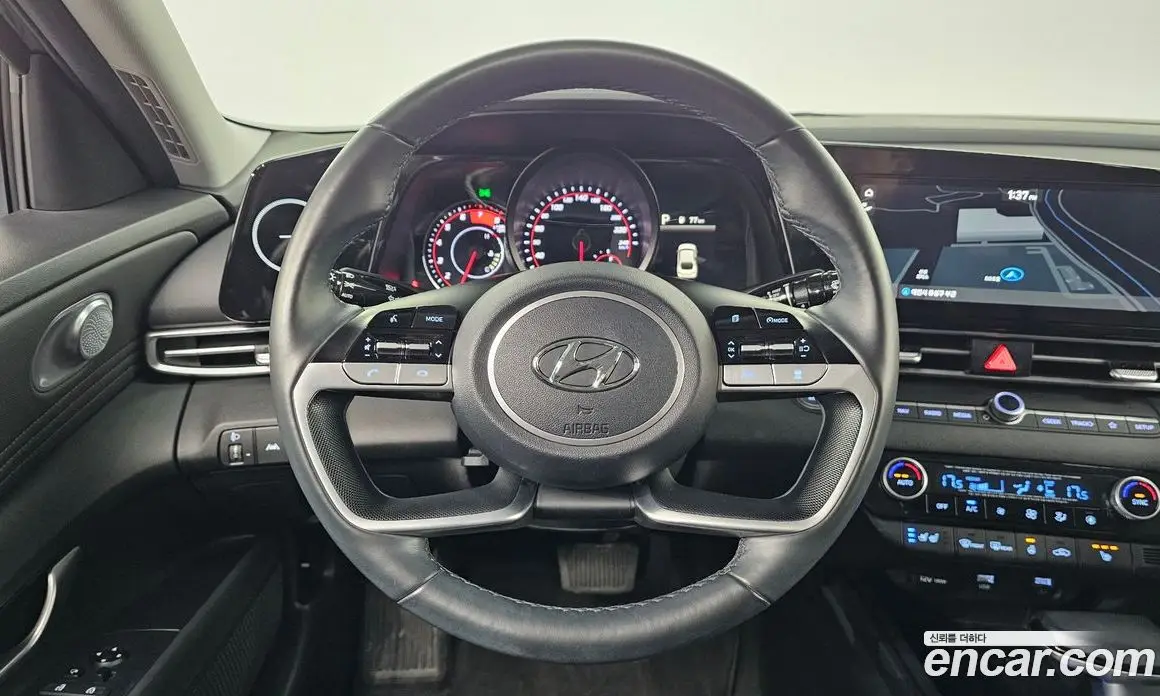 Hyundai Avante 2020 1.6 автомат (гидро), фото 19