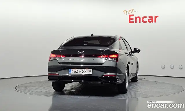 Hyundai Avante 2020 1.6 автомат (гидро), миниатюра 4