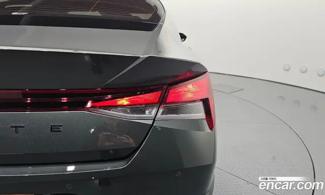 Hyundai Avante 2020 1.6 автомат (гидро), миниатюра 9