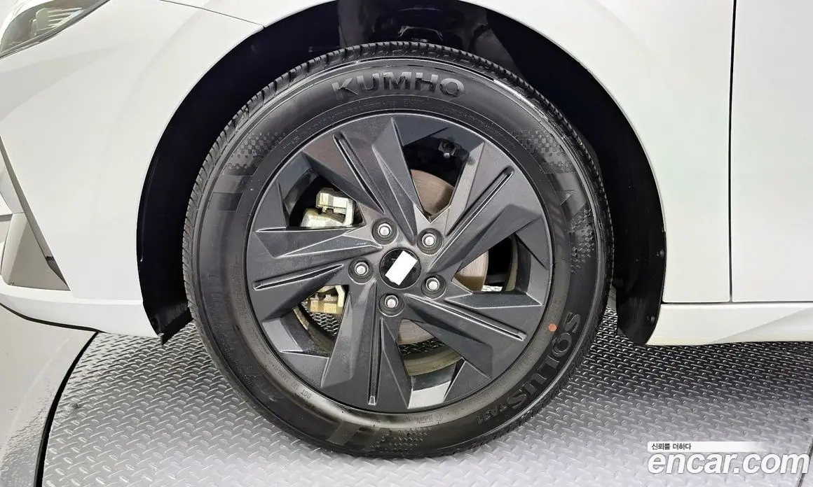 Hyundai Avante 2022 1.6 автомат (гидро), фото 5
