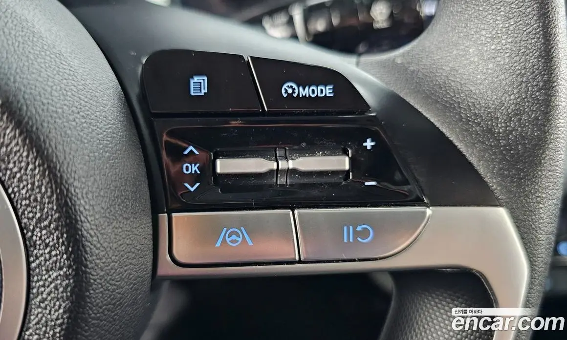 Hyundai Avante 2023 1.6 автомат (гидро), фото 25
