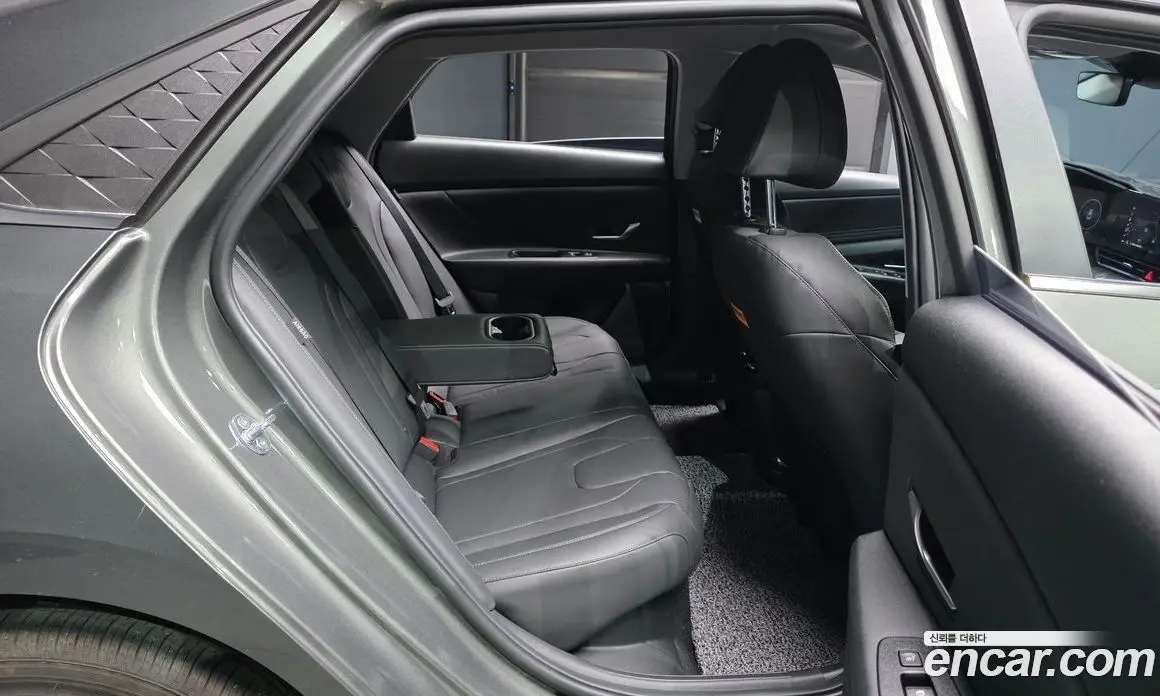 Hyundai Avante 2025 1.6 автомат (гидро), фото 12